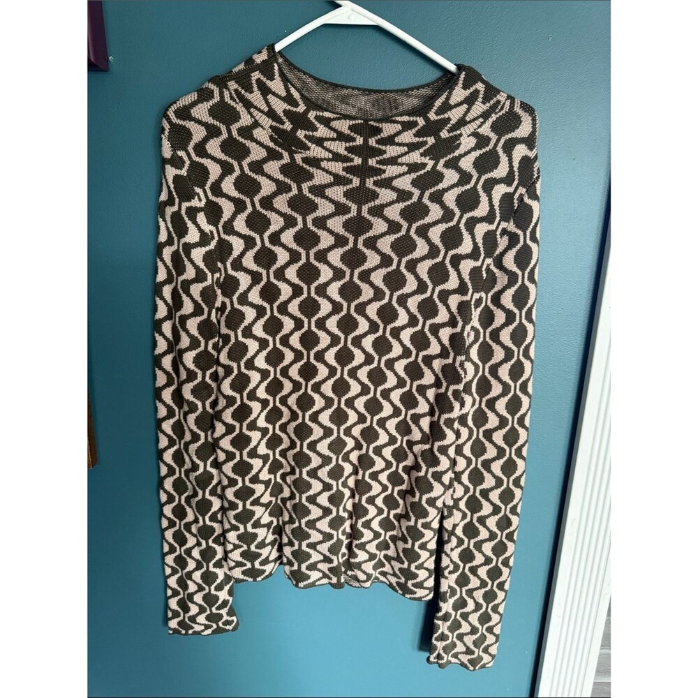 Fate Wavy Geometric Crewneck Sweater
